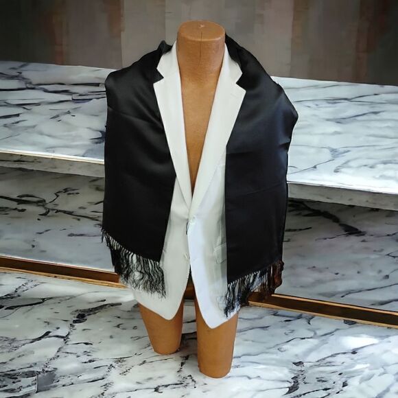 MEN'S CARDI INT. BLACK SATIN TUXEDO SCARF. - Picture 1 of 5